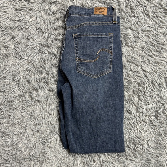 Signature by Levi Strauss Mid-Rise Skinny Jeans - Picture 7 of 14